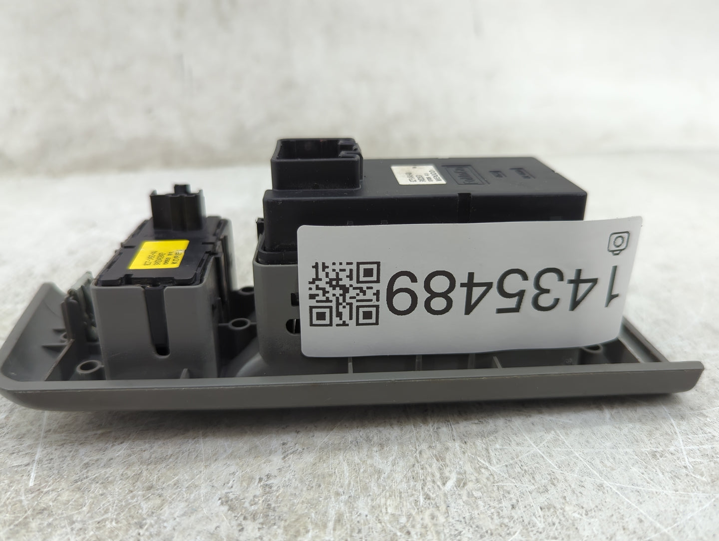2013 Ford E350 Master Power Window Switch Replacement Driver Side Left P/N:8C3T-14554-BBW 8C3T-14963-AAW Fits OEM Used Auto 