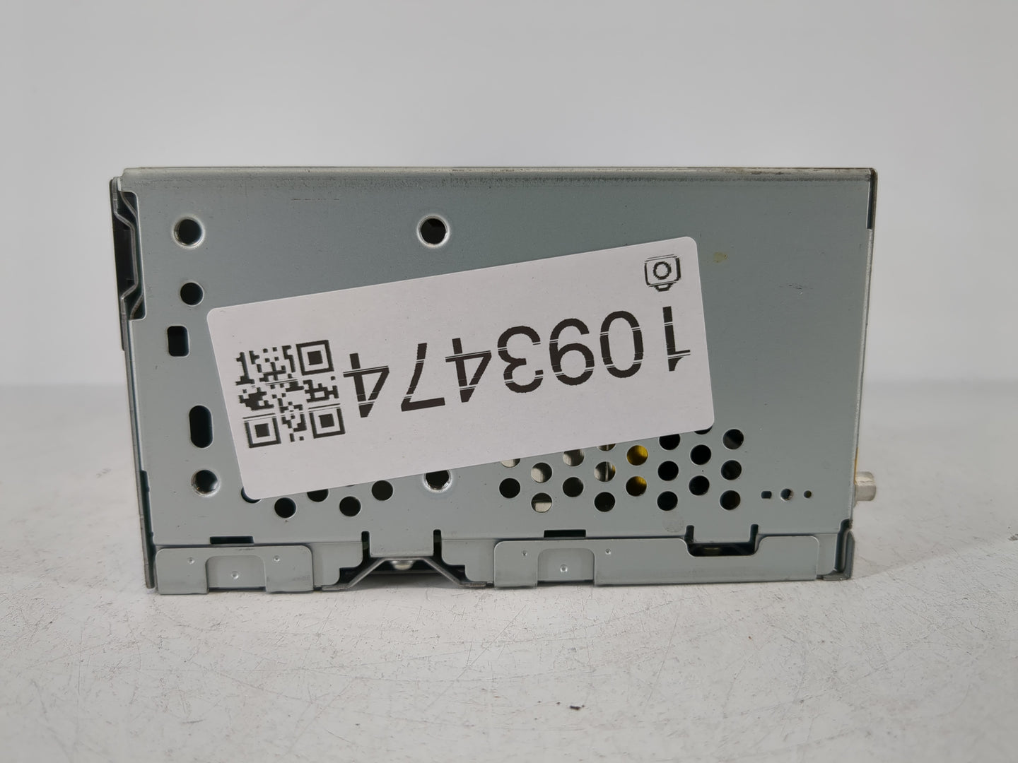 2013 Ford Edge Radio AM FM Cd Player Receiver Replacement P/N:DT4T 19C107- FA Fits OEM Used Auto Parts - Oemusedautoparts1.c