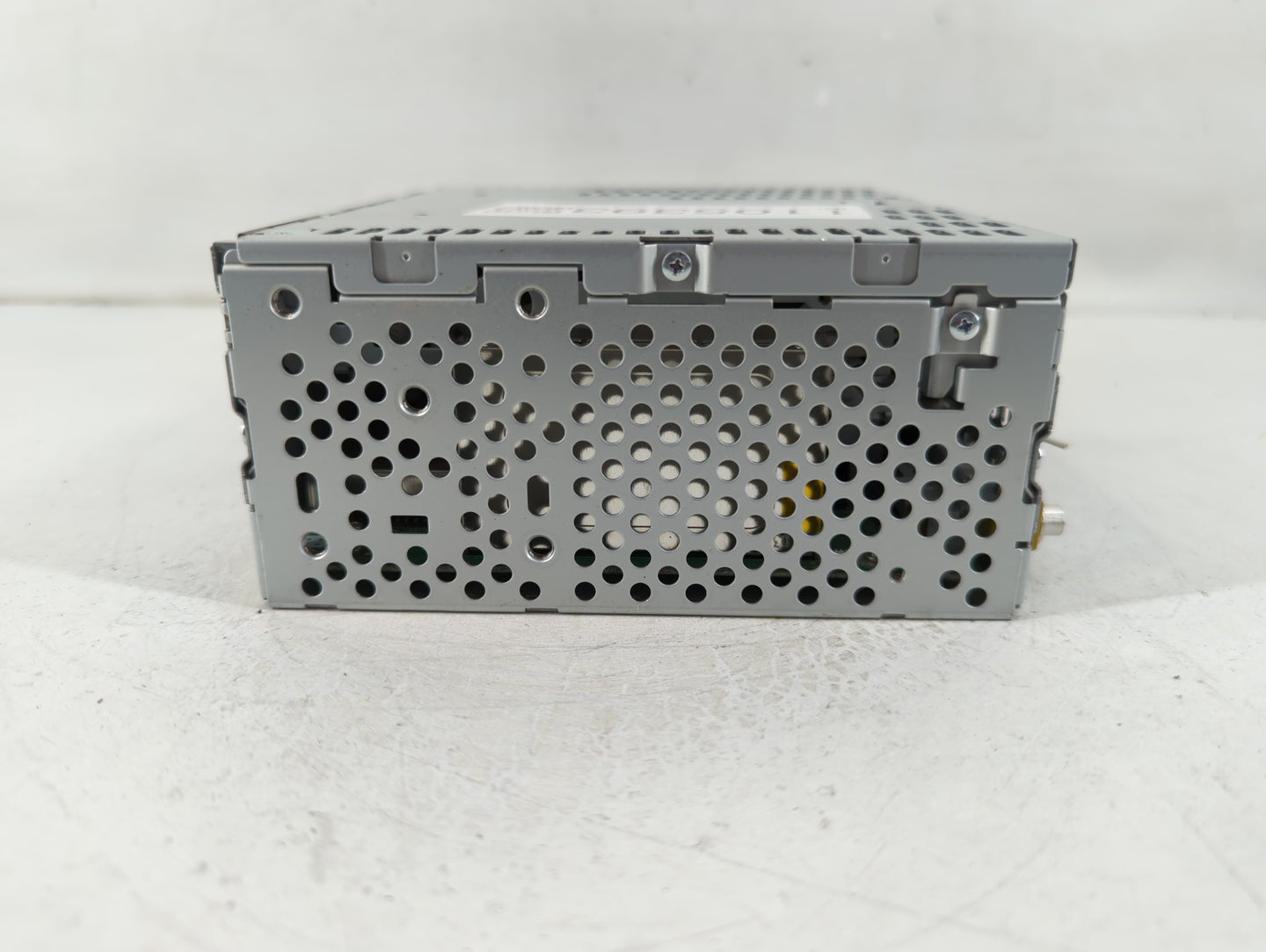 2013 Ford Edge Radio AM FM Cd Player Receiver Replacement P/N:DT4T-19C107-CB Fits OEM Used Auto Parts - Oemusedautoparts1.co