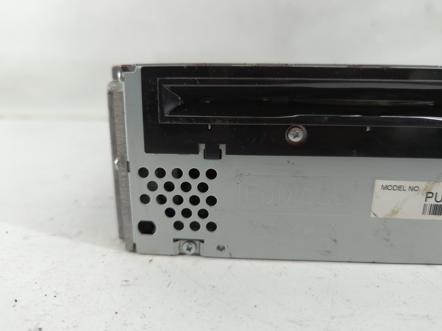 2013-2014 Ford Edge Radio AM FM Cd Player Receiver Replacement P/N:DT4T-19C107-BB Fits Fits 2013 2014 OEM Used Auto Parts - 