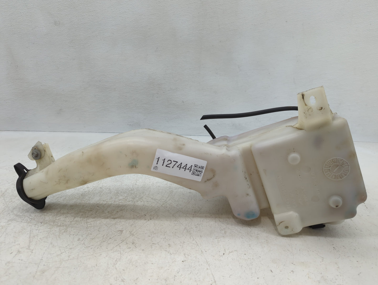 2007-2014 Ford Edge Windshield Washer Fluid Reservoir Bottle Oem - Oemusedautoparts1.com