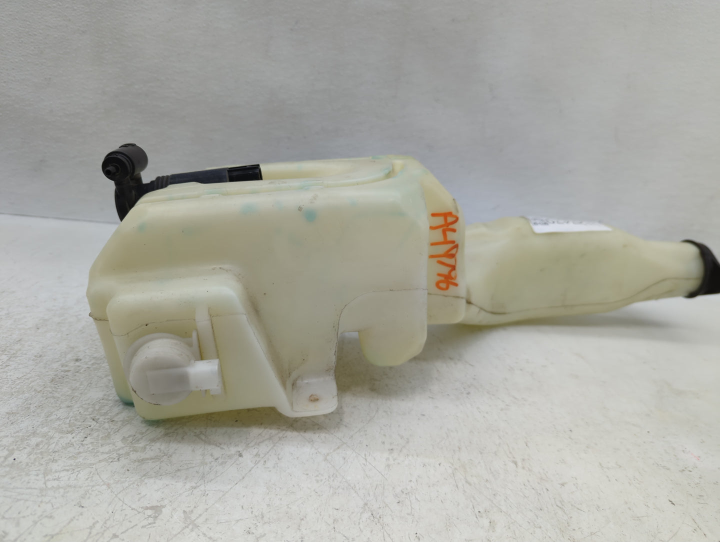 2007-2014 Ford Edge Windshield Washer Fluid Reservoir Bottle Oem - Oemusedautoparts1.com