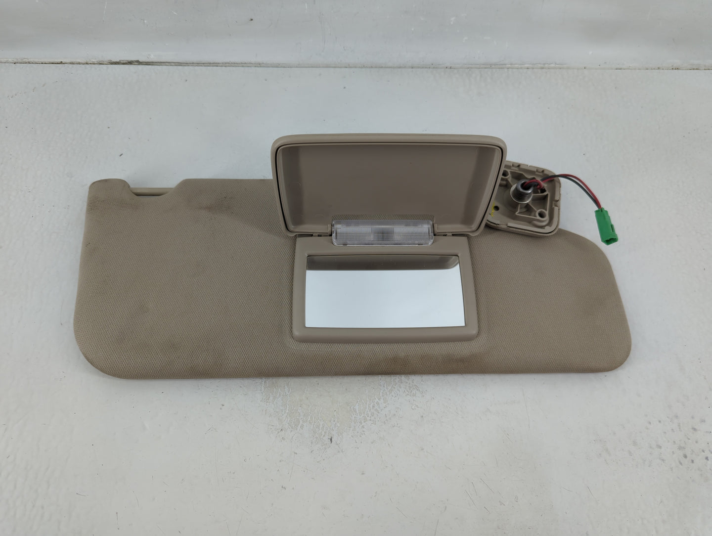 2011-2014 Ford Edge Sun Visor Shade Replacement Passenger Right Mirror Fits Fits 2011 2012 2013 2014 2015 OEM Used Auto Part