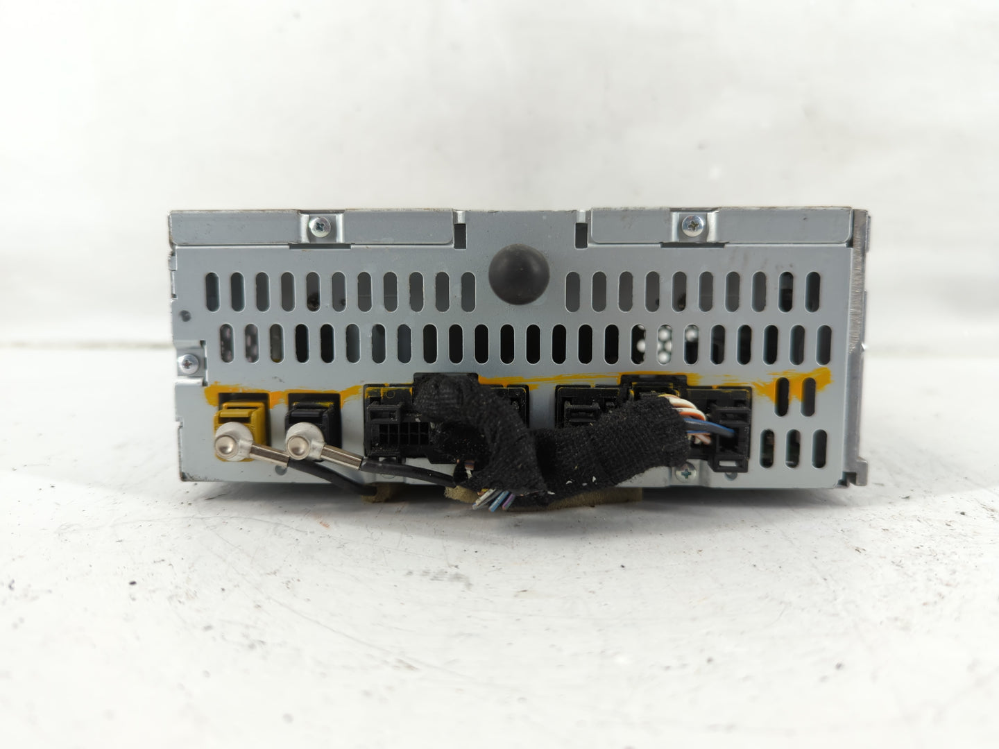 2013 Ford Edge Radio AM FM Cd Player Receiver Replacement P/N:DT4T-19C107-BB Fits OEM Used Auto Parts - Oemusedautoparts1.co