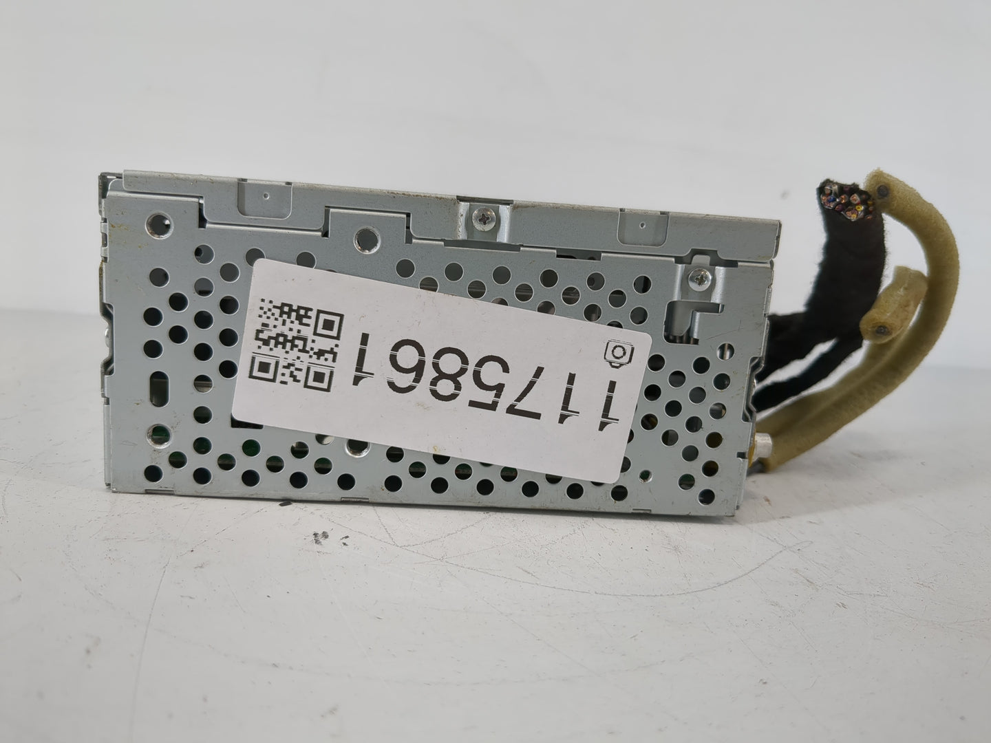 2013 Ford Edge Radio AM FM Cd Player Receiver Replacement P/N:DT4T-19C107-CA Fits OEM Used Auto Parts - Oemusedautoparts1.co