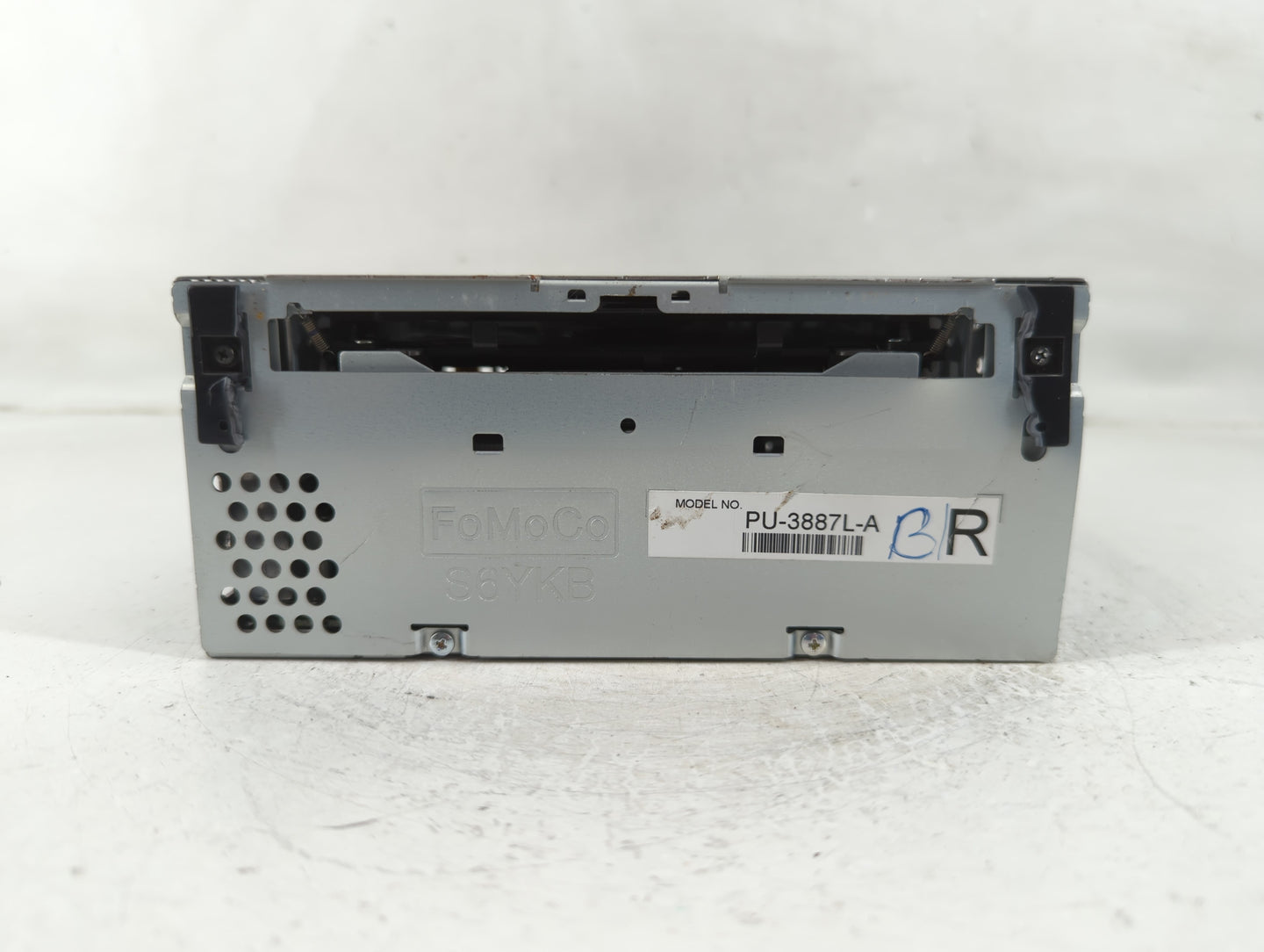 2013 Ford Edge Radio AM FM Cd Player Receiver Replacement P/N:DT4T-19C107-FA Fits OEM Used Auto Parts - Oemusedautoparts1.co