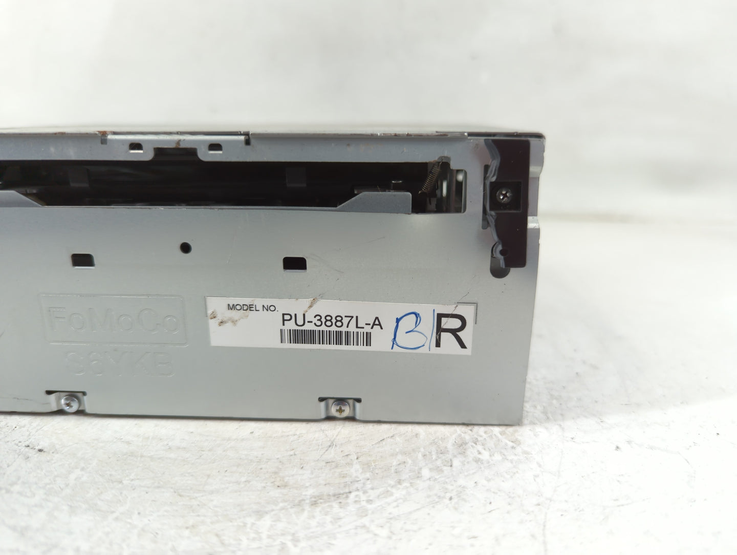 2013 Ford Edge Radio AM FM Cd Player Receiver Replacement P/N:DT4T-19C107-FA Fits OEM Used Auto Parts - Oemusedautoparts1.co