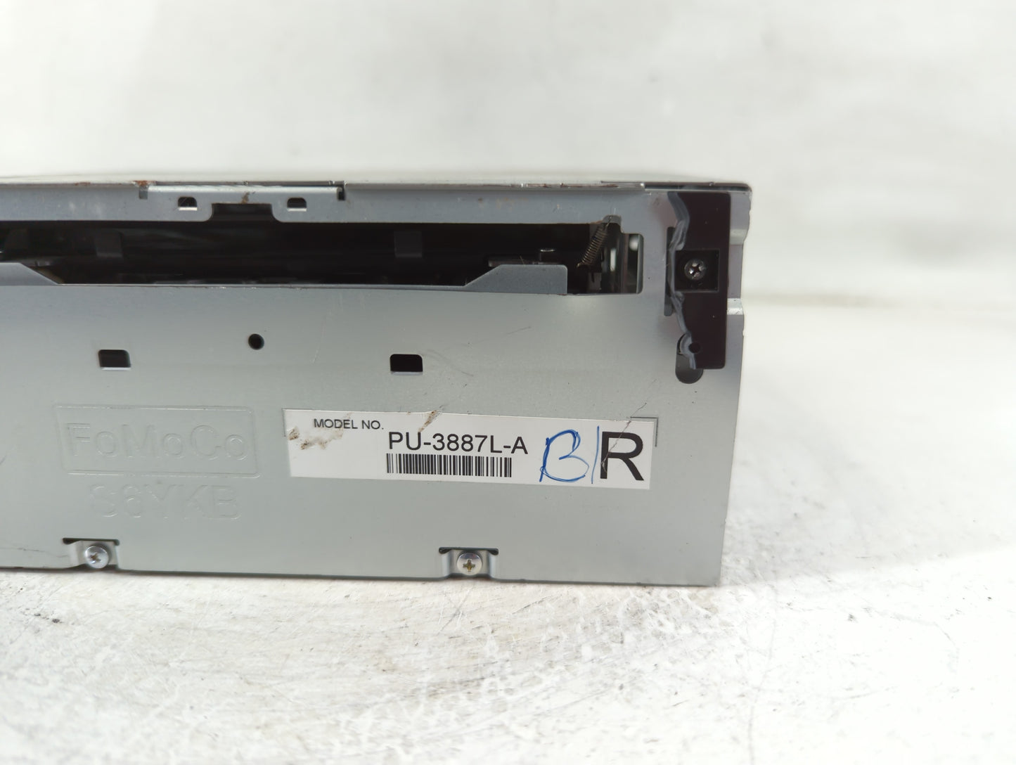 2013 Ford Edge Radio AM FM Cd Player Receiver Replacement P/N:DT4T-19C107-FA Fits OEM Used Auto Parts - Oemusedautoparts1.co