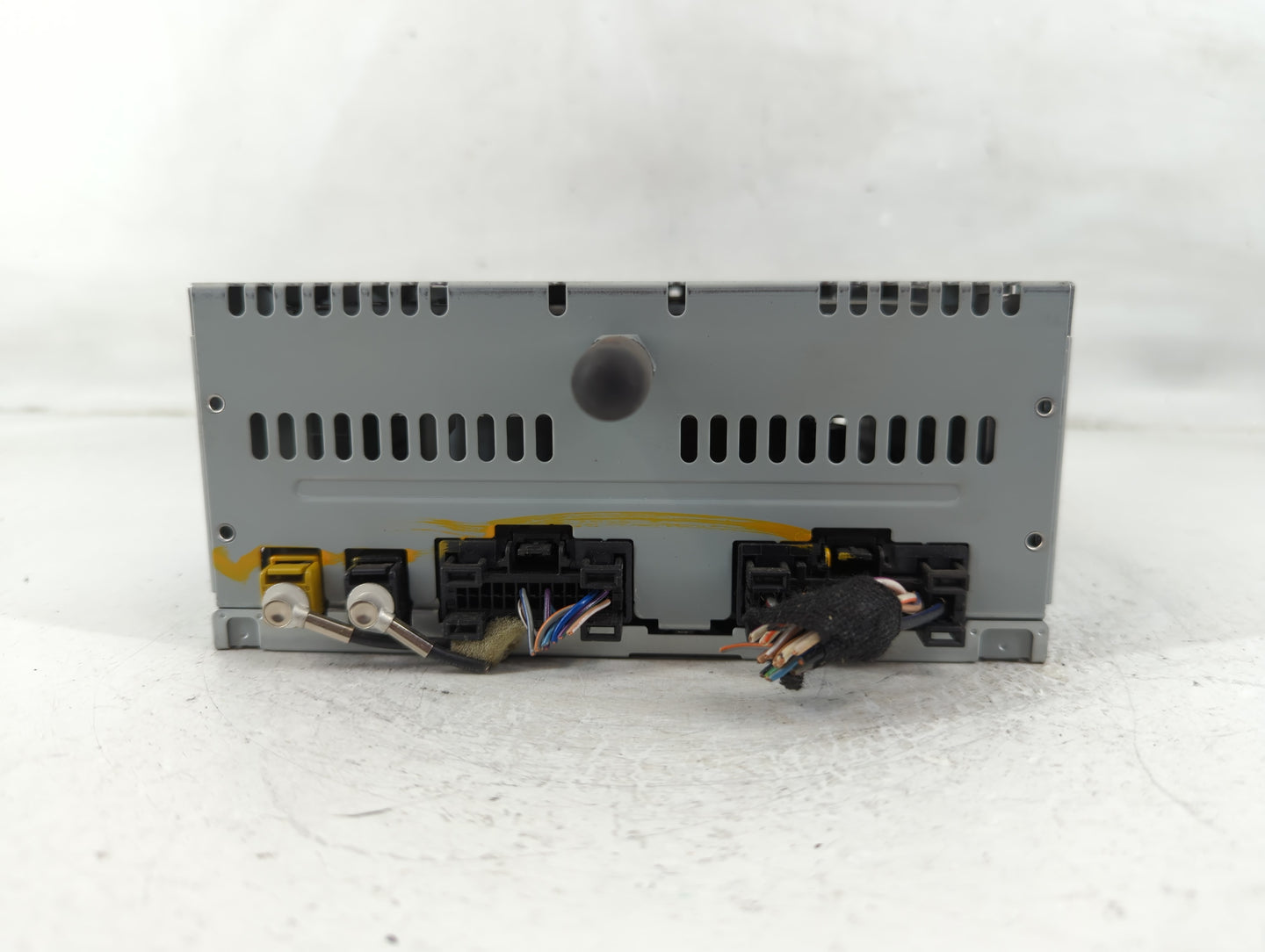 2013 Ford Edge Radio AM FM Cd Player Receiver Replacement P/N:DT4T-19C107-FA Fits OEM Used Auto Parts - Oemusedautoparts1.co