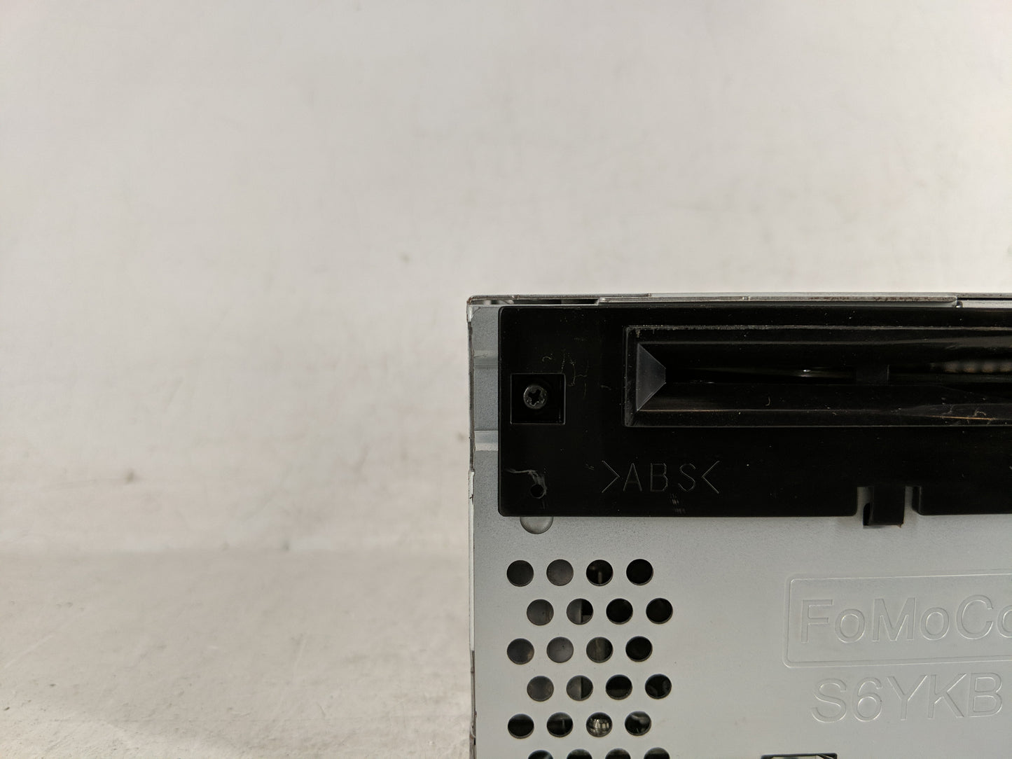 2013 Ford Edge Radio AM FM Cd Player Receiver Replacement P/N:DT4T-19C107-FA Fits OEM Used Auto Parts - Oemusedautoparts1.co