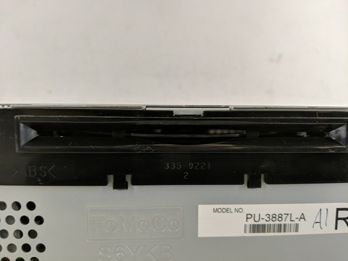 2013 Ford Edge Radio AM FM Cd Player Receiver Replacement P/N:DT4T-19C107-FA Fits OEM Used Auto Parts - Oemusedautoparts1.co