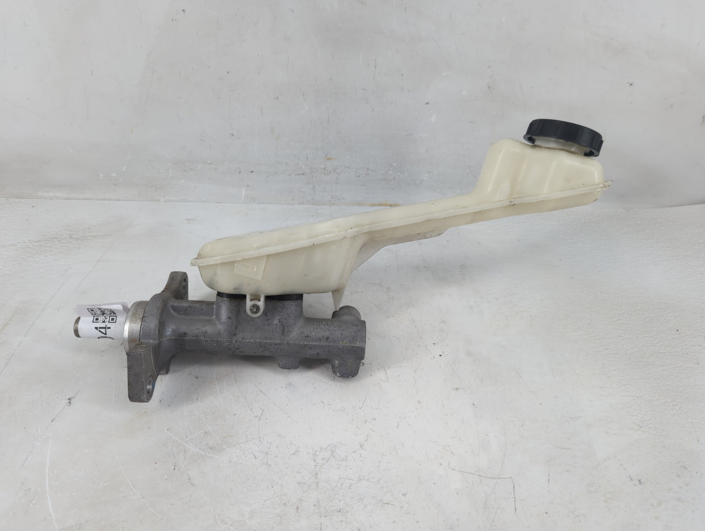 2011-2014 Ford Edge Brake Master Cylinder 1198904 - Oemusedautoparts1.com