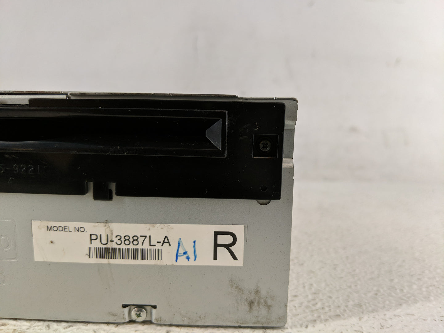 2013 Ford Edge Radio AM FM Cd Player Receiver Replacement P/N:DT4T-19C107-FA Fits OEM Used Auto Parts - Oemusedautoparts1.co