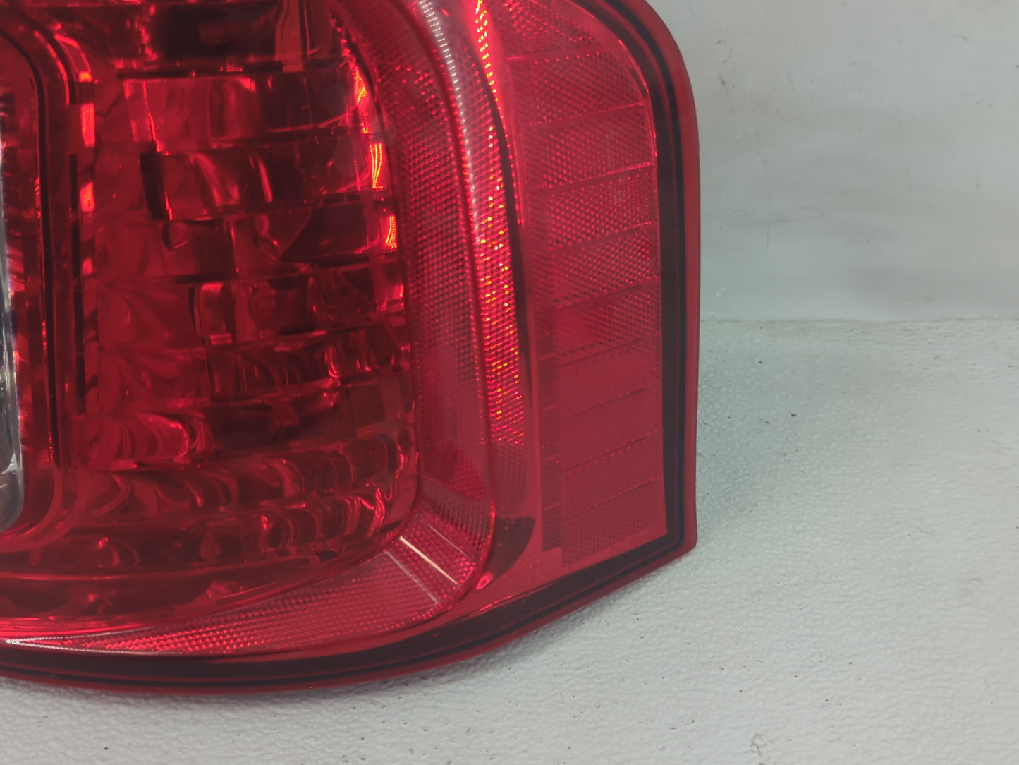 2011-2014 Ford Edge Tail Light Assembly Passenger Right OEM P/N:BT43-13B504-AE Fits Fits 2011 2012 2013 2014 OEM Used Auto P