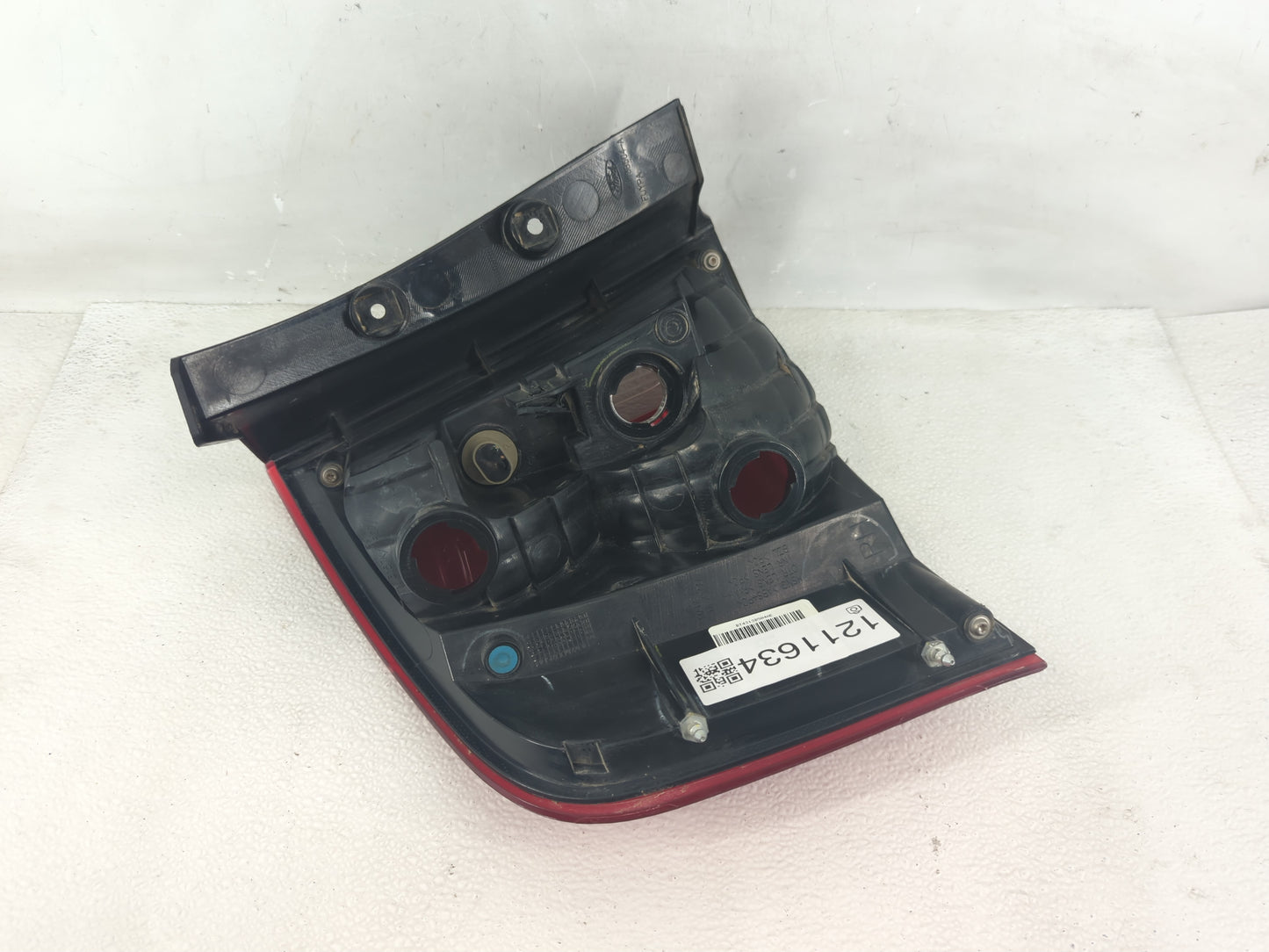 2011-2014 Ford Edge Tail Light Assembly Passenger Right OEM P/N:BT43-13B504-AE Fits Fits 2011 2012 2013 2014 OEM Used Auto P