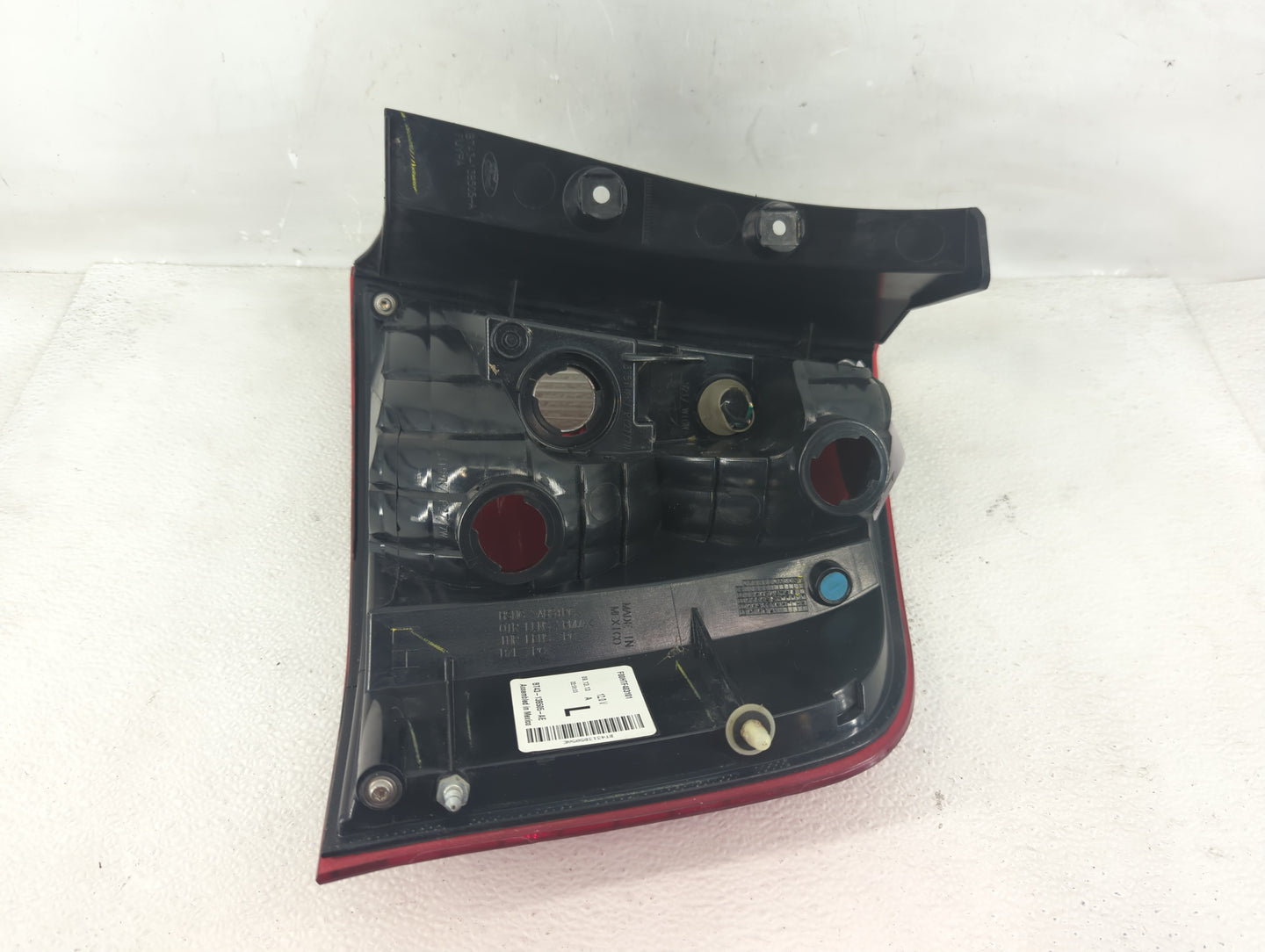 2011-2014 Ford Edge Tail Light Assembly Driver Left OEM P/N:BT43-13B505-AE Fits Fits 2011 2012 2013 2014 OEM Used Auto Parts