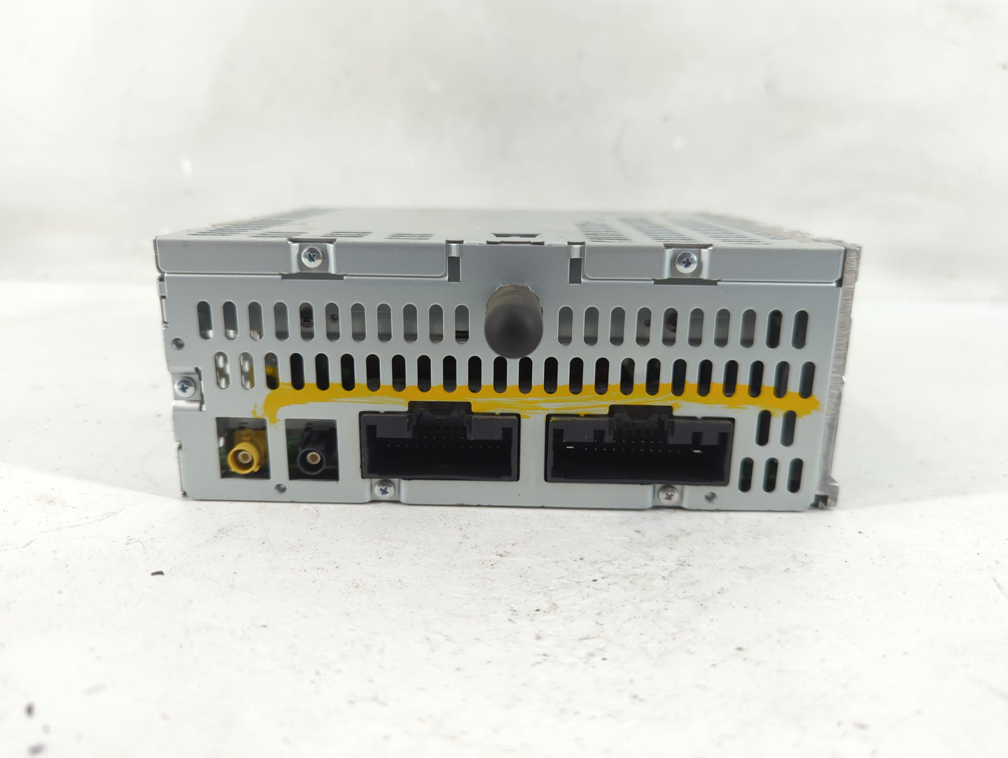 2013 Ford Edge Radio AM FM Cd Player Receiver Replacement P/N:DT4T-19C107-CA Fits OEM Used Auto Parts - Oemusedautoparts1.co