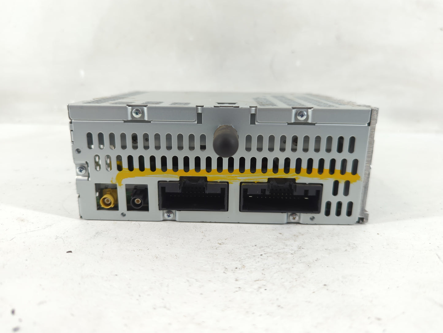 2013 Ford Edge Radio AM FM Cd Player Receiver Replacement P/N:DT4T-19C107-CA Fits OEM Used Auto Parts - Oemusedautoparts1.co