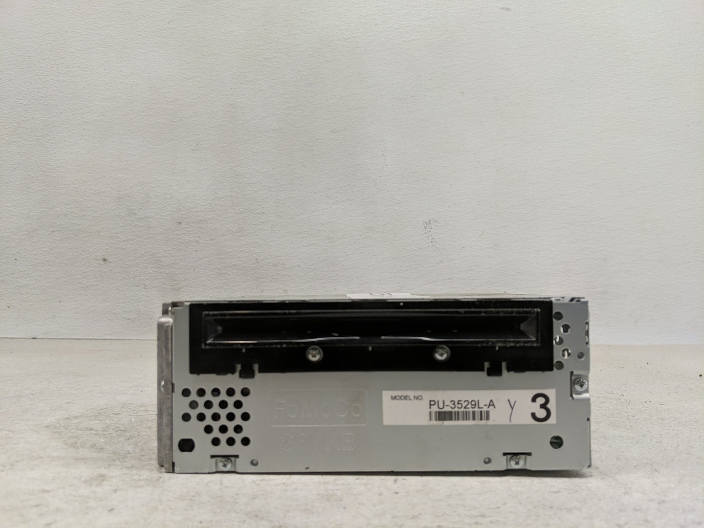 2013 Ford Edge Radio AM FM Cd Player Receiver Replacement P/N:DT4T-19C107-CB Fits OEM Used Auto Parts - Oemusedautoparts1.co