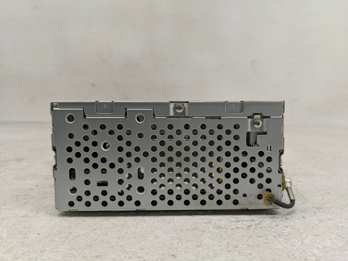 2013 Ford Edge Radio AM FM Cd Player Receiver Replacement P/N:DT4T-19C107-CB Fits OEM Used Auto Parts - Oemusedautoparts1.co
