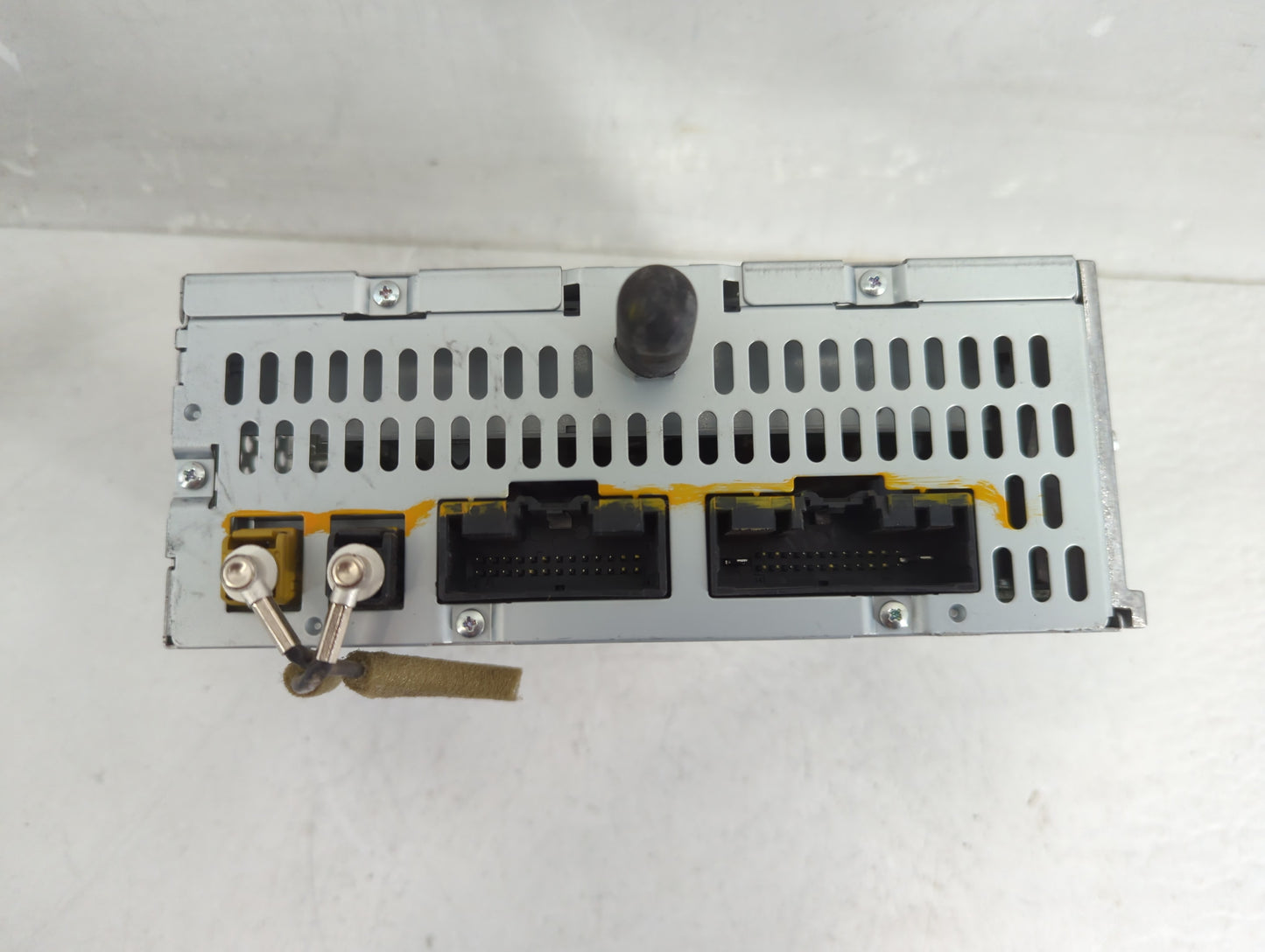 2013 Ford Edge Radio AM FM Cd Player Receiver Replacement P/N:DT4T-119C107-CB Fits OEM Used Auto Parts - Oemusedautoparts1.c