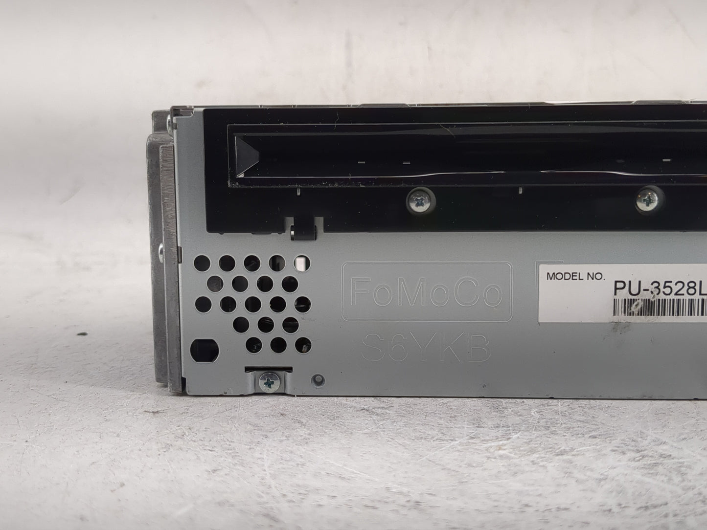 2013-2014 Ford Edge Radio AM FM Cd Player Receiver Replacement P/N:DT4T-19C107-BB Fits Fits 2013 2014 OEM Used Auto Parts - 