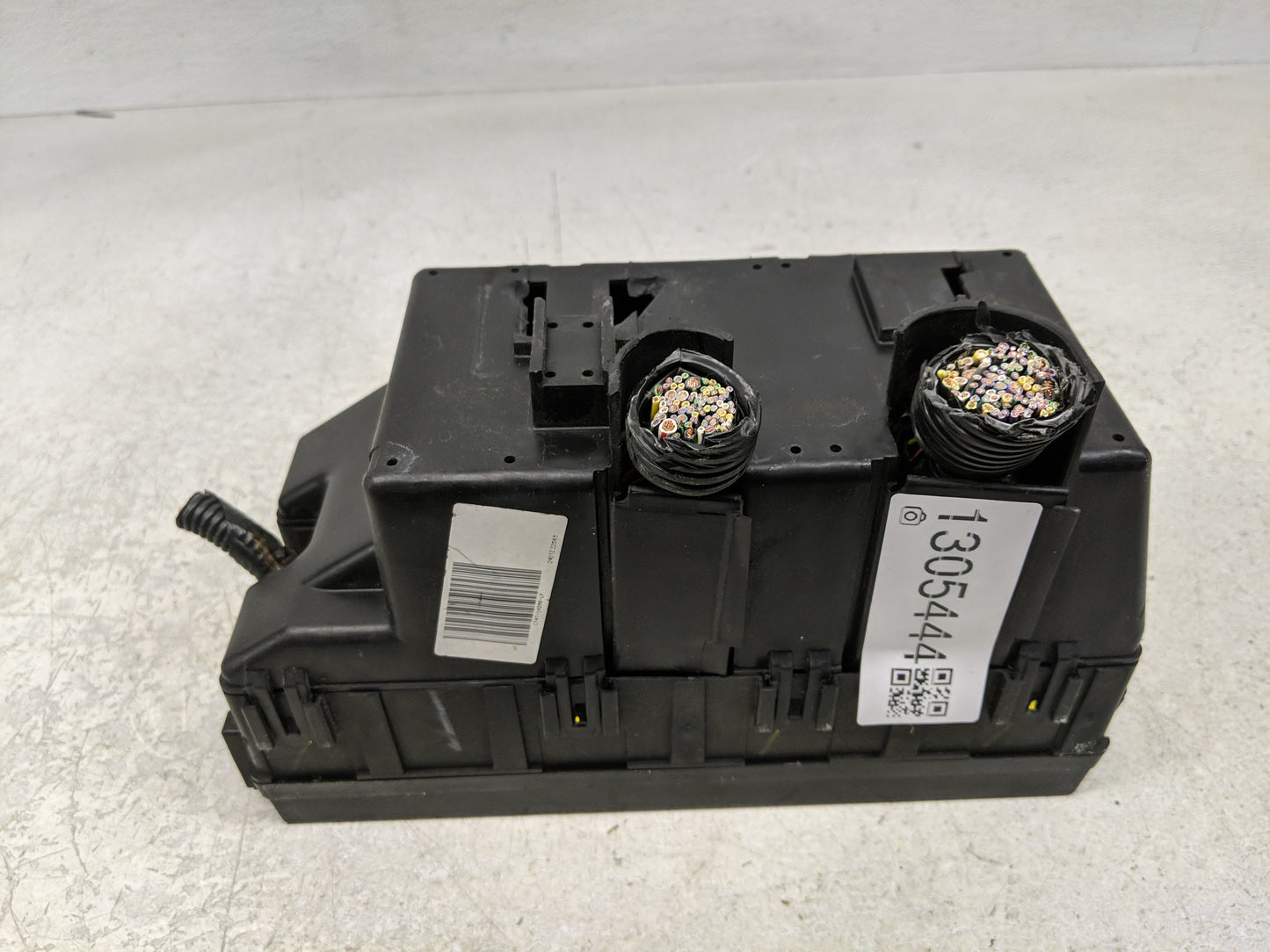 2012-2014 Ford Edge Fusebox Fuse Box Panel Relay Module Fits Fits 2012 2013 2014 OEM Used Auto Parts - Oemusedautoparts1.com
