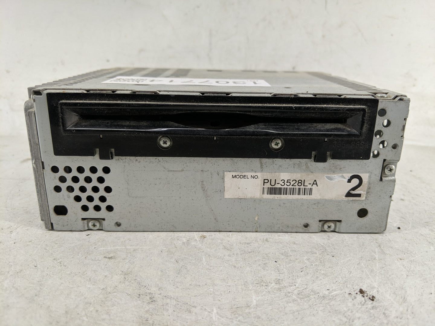 2013-2014 Ford Edge Radio AM FM Cd Player Receiver Replacement P/N:DT4T-19C107-BB Fits Fits 2013 2014 OEM Used Auto Parts - 