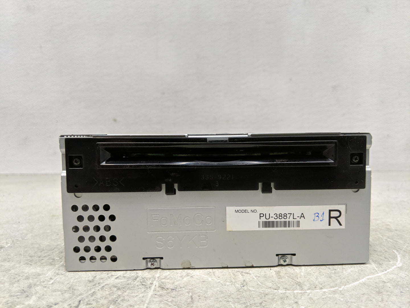 2013 Ford Edge Radio AM FM Cd Player Receiver Replacement P/N:DT4T-19C107-FA Fits OEM Used Auto Parts - Oemusedautoparts1.co