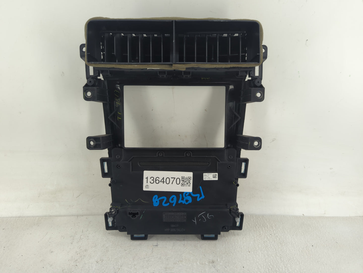 2013-2013 Ford Edge Radio Control Panel - Oemusedautoparts1.com