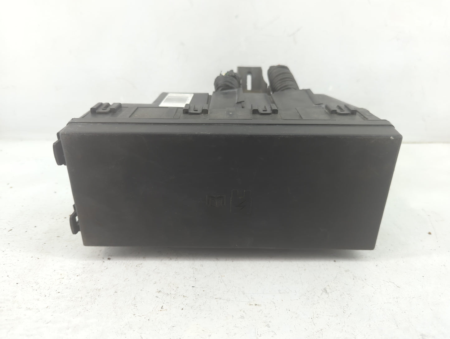 2012-2014 Ford Edge Fusebox Fuse Box Panel Relay Module P/N:BT4T-14A003-AA Fits Fits 2012 2013 2014 OEM Used Auto Parts - Oe