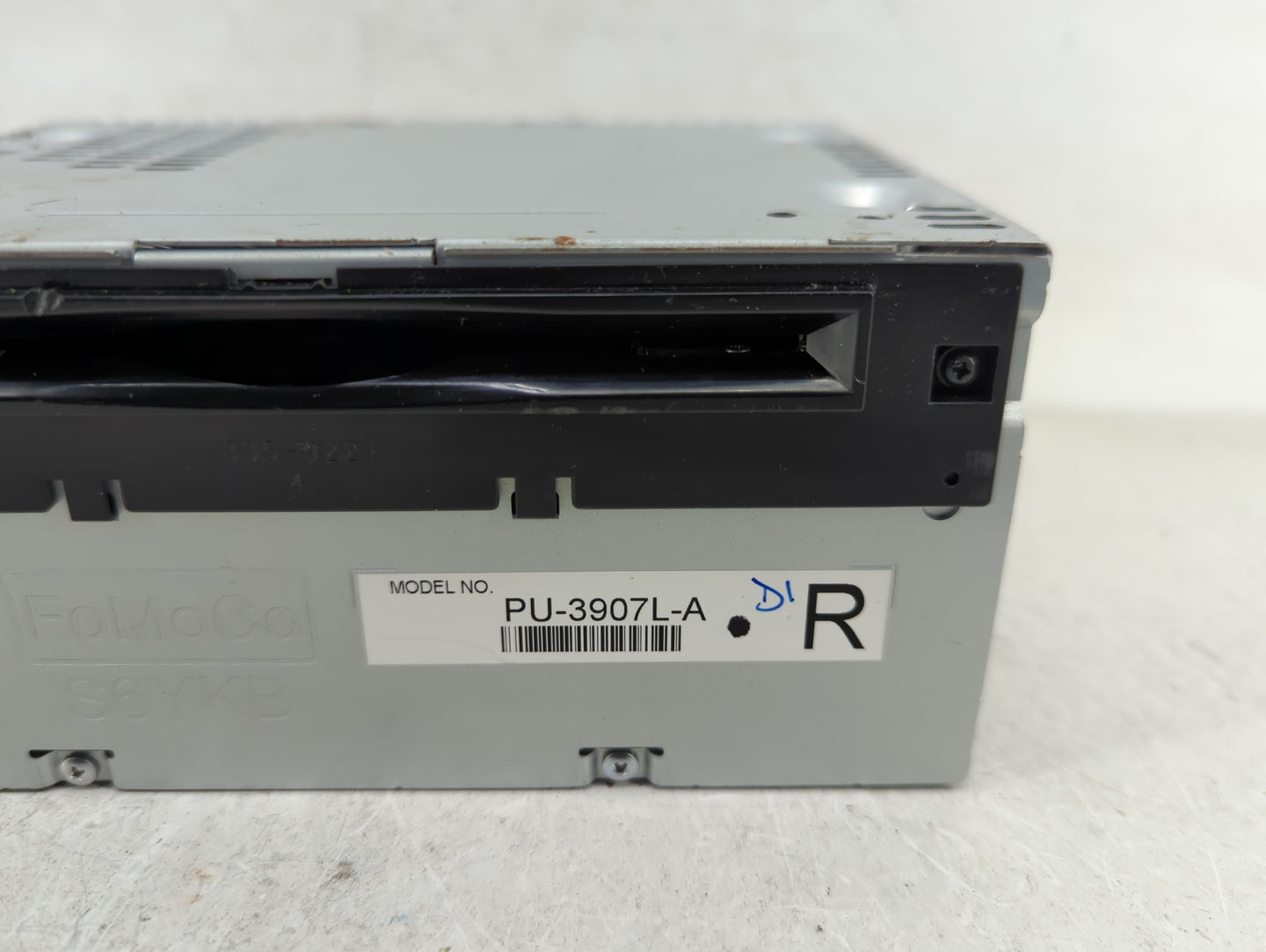 2013 Ford Edge Radio AM FM Cd Player Receiver Replacement P/N:ET4T19C107JA Fits OEM Used Auto Parts - Oemusedautoparts1.com