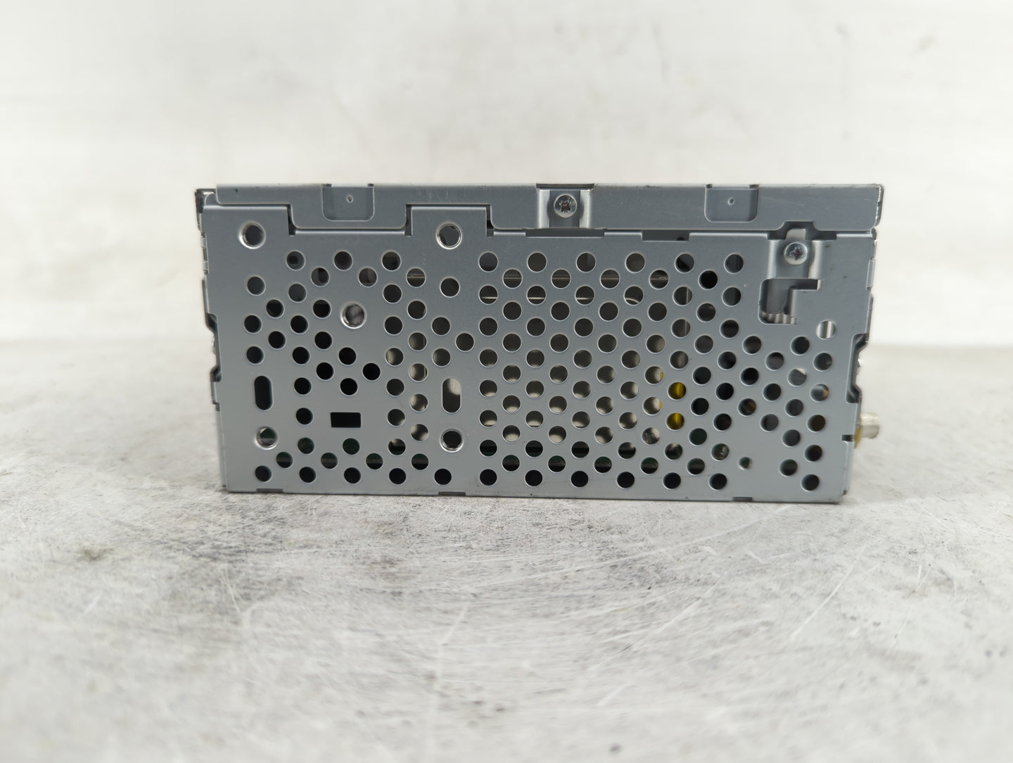 2013-2014 Ford Edge Radio AM FM Cd Player Receiver Replacement P/N:DT4T-19C107-BB Fits Fits 2013 2014 OEM Used Auto Parts - 