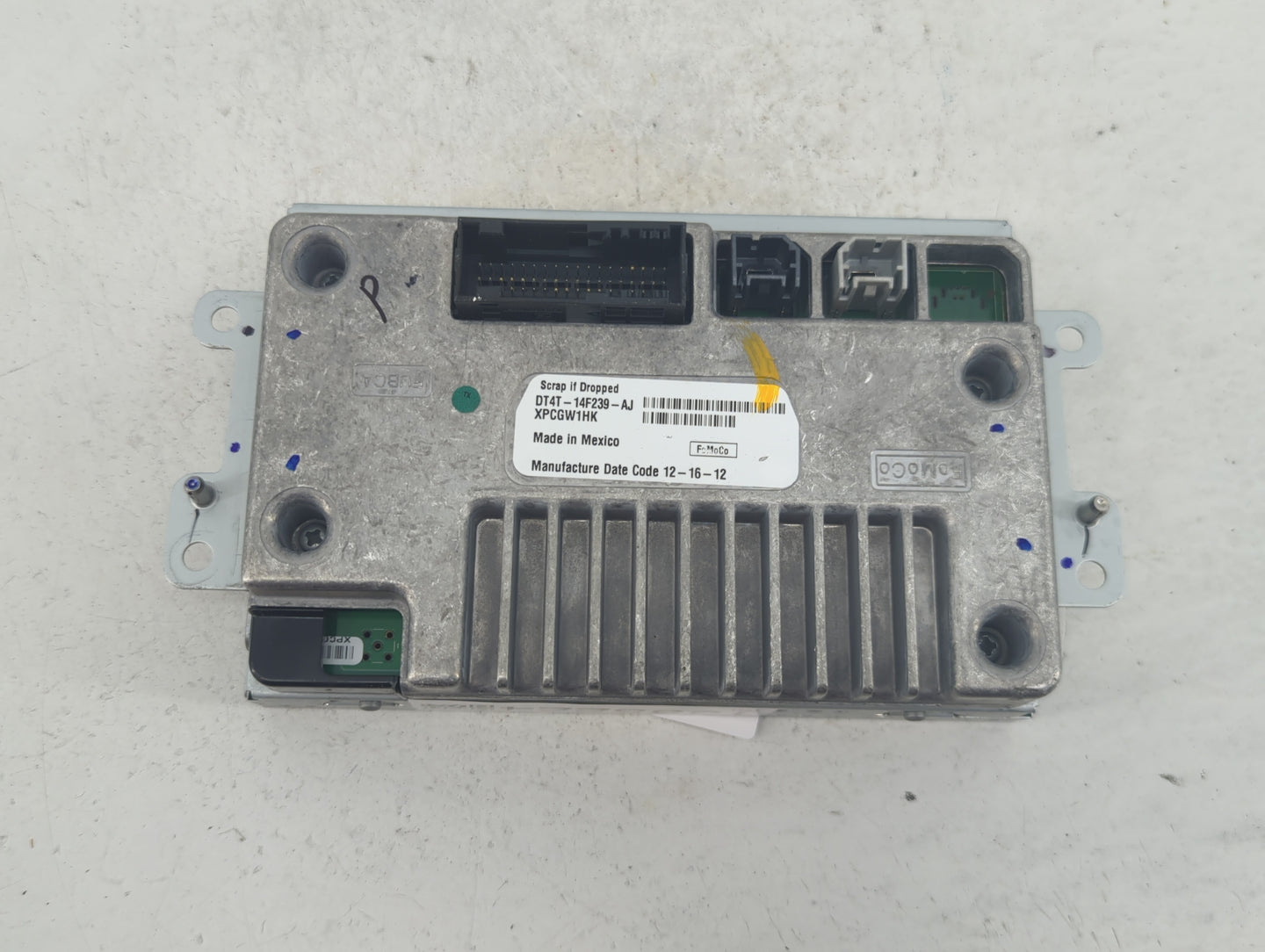 2012-2014 Ford Edge Information Display Screen - Oemusedautoparts1.com