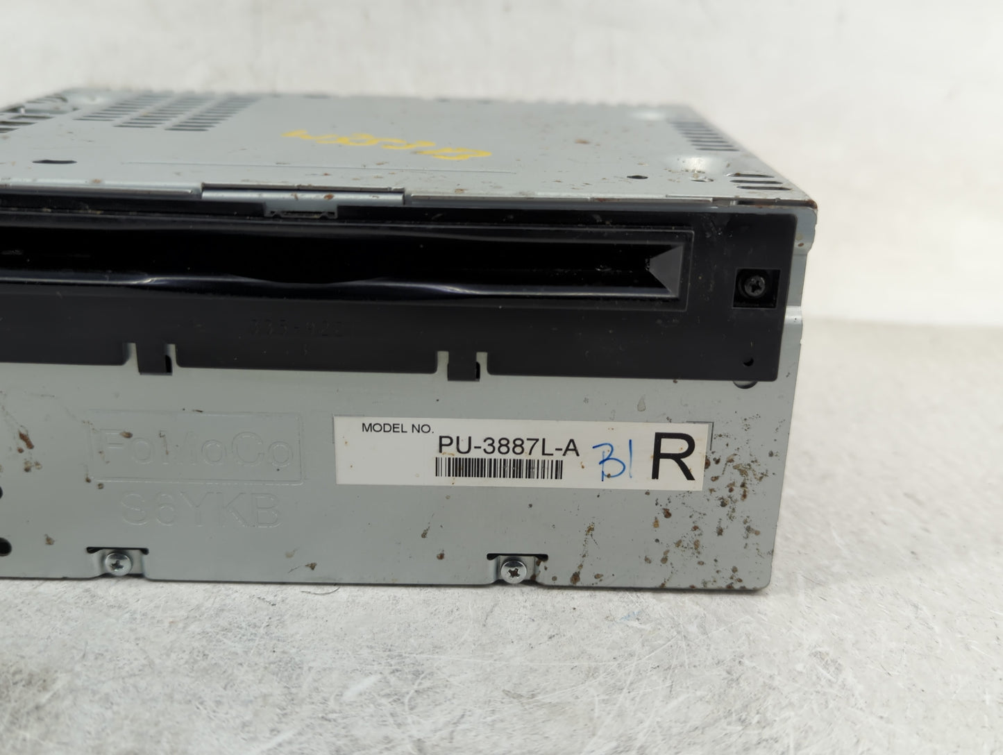 2013 Ford Edge Radio AM FM Cd Player Receiver Replacement P/N:DT4T-19C107-FA Fits OEM Used Auto Parts - Oemusedautoparts1.co