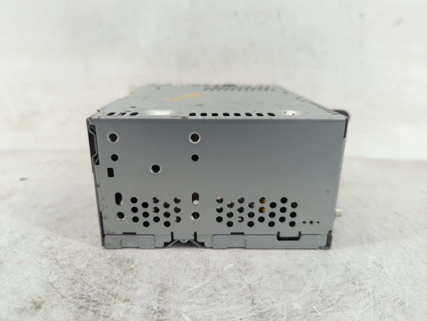 2013 Ford Edge Radio AM FM Cd Player Receiver Replacement P/N:DT4T-19C107-FA Fits OEM Used Auto Parts - Oemusedautoparts1.co