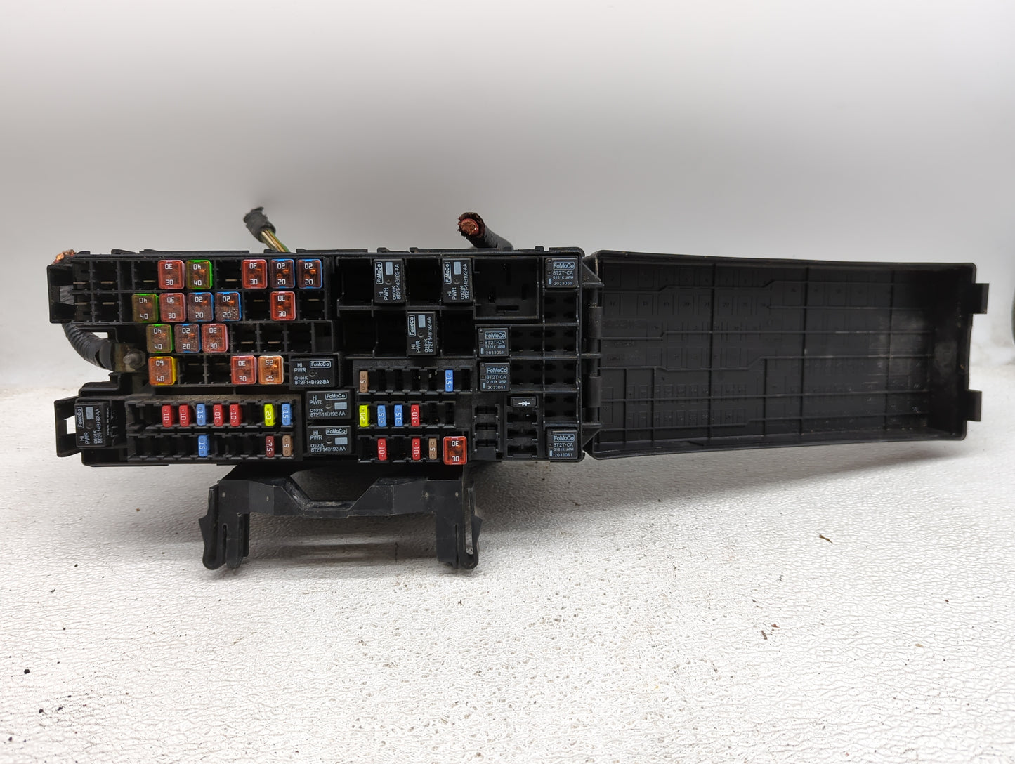 2012-2014 Ford Edge Fusebox Fuse Box Panel Relay Module P/N:BT4T-14A003-AA Fits Fits 2012 2013 2014 OEM Used Auto Parts - Oe