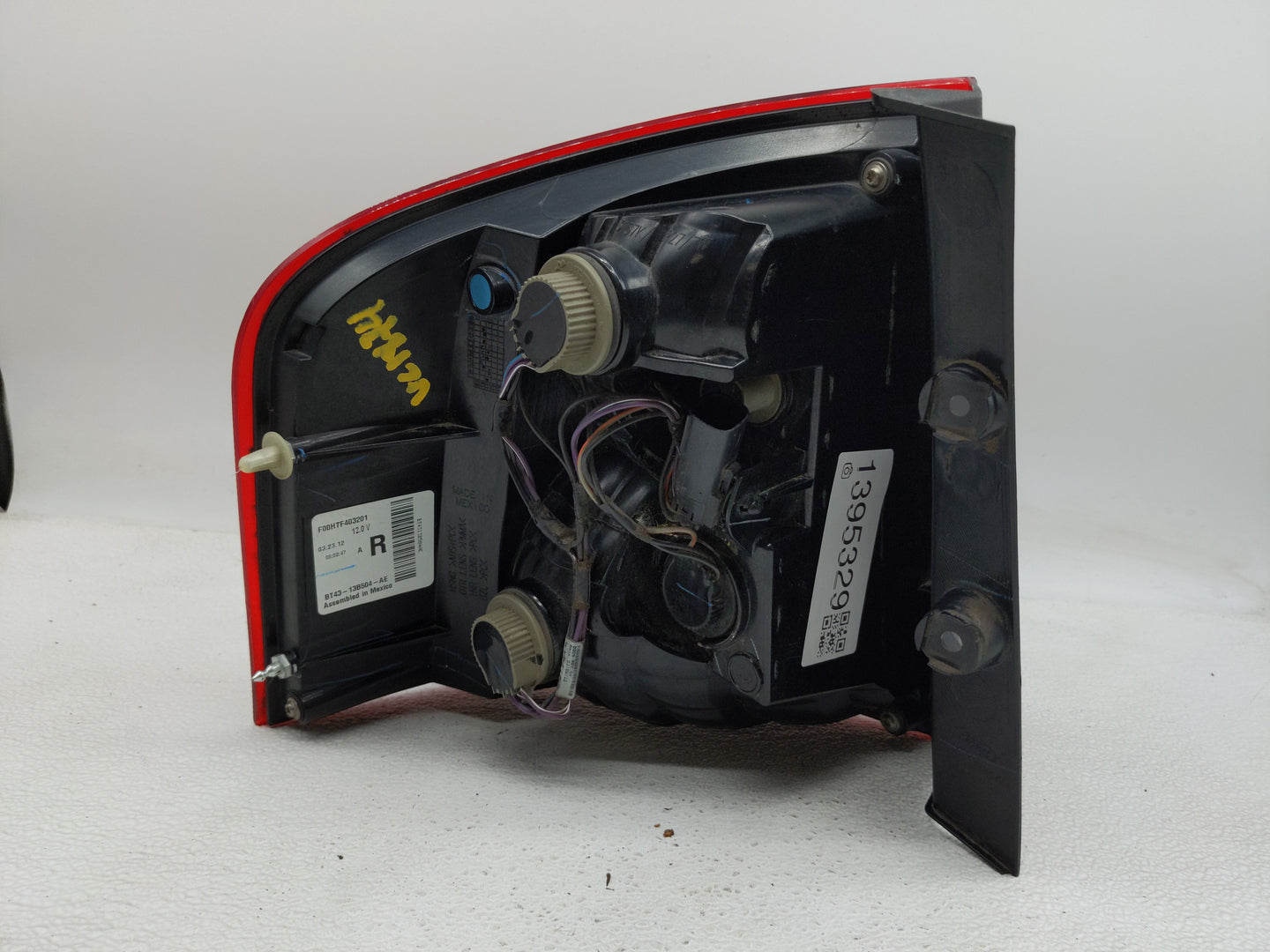 2011-2014 Ford Edge Tail Light Assembly Passenger Right OEM P/N:BT43-13B504-AE Fits Fits 2011 2012 2013 2014 OEM Used Auto P