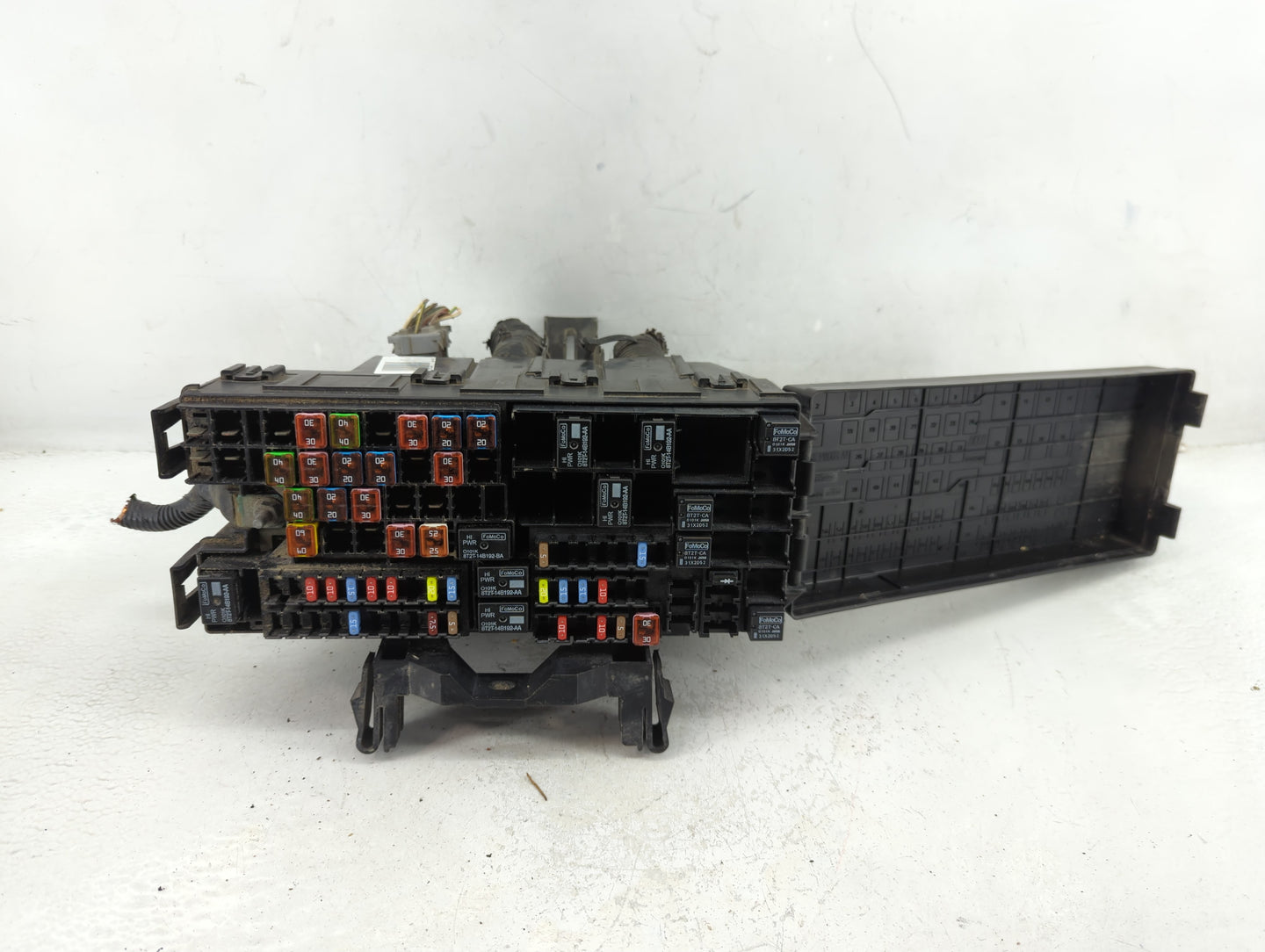 2012-2014 Ford Edge Fusebox Fuse Box Panel Relay Module P/N:BT4T-14A003-AA Fits Fits 2012 2013 2014 OEM Used Auto Parts - Oe
