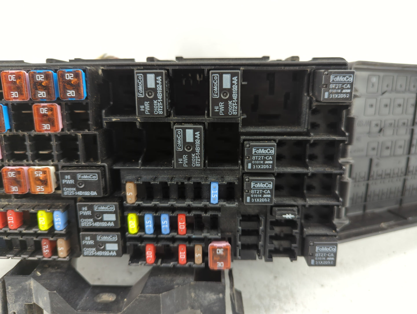 2012-2014 Ford Edge Fusebox Fuse Box Panel Relay Module P/N:BT4T-14A003-AA Fits Fits 2012 2013 2014 OEM Used Auto Parts - Oe