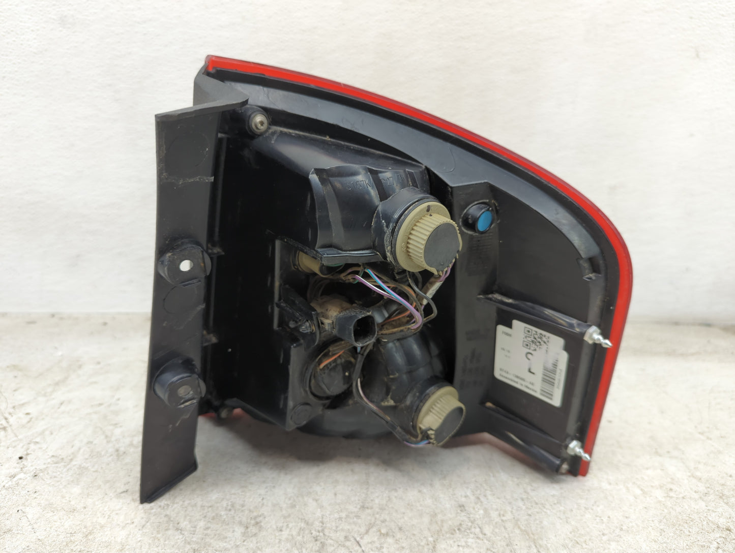 2011-2014 Ford Edge Tail Light Assembly Driver Left OEM P/N:BT43-13B505-AE Fits Fits 2011 2012 2013 2014 OEM Used Auto Parts