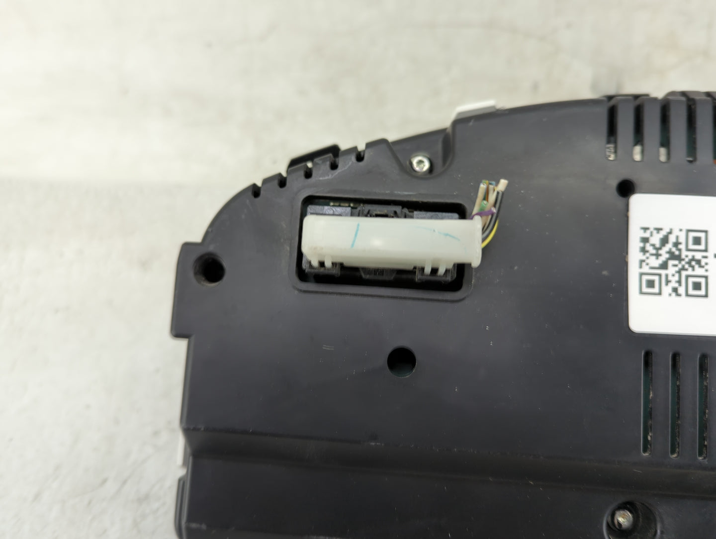 2013 Ford Edge Instrument Cluster Speedometer Gauges P/N:DT4T-10849-AA Fits OEM Used Auto Parts - Oemusedautoparts1.com