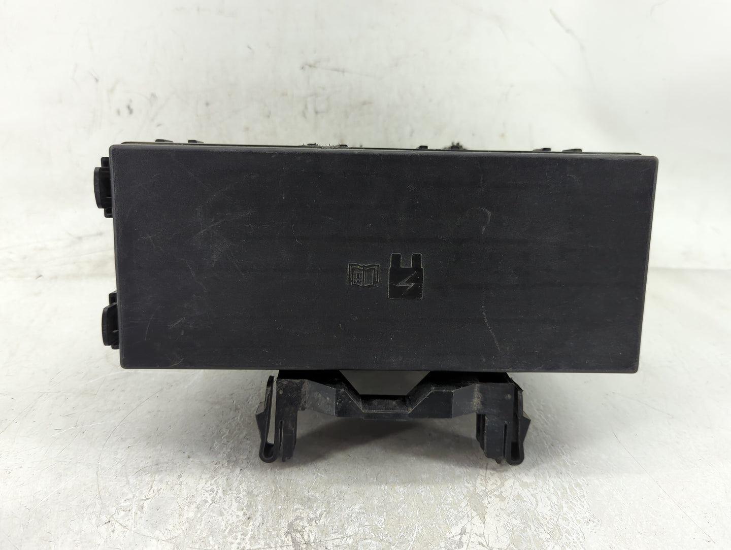 2012-2014 Ford Edge Fusebox Fuse Box Panel Relay Module Fits Fits 2012 2013 2014 OEM Used Auto Parts - Oemusedautoparts1.com