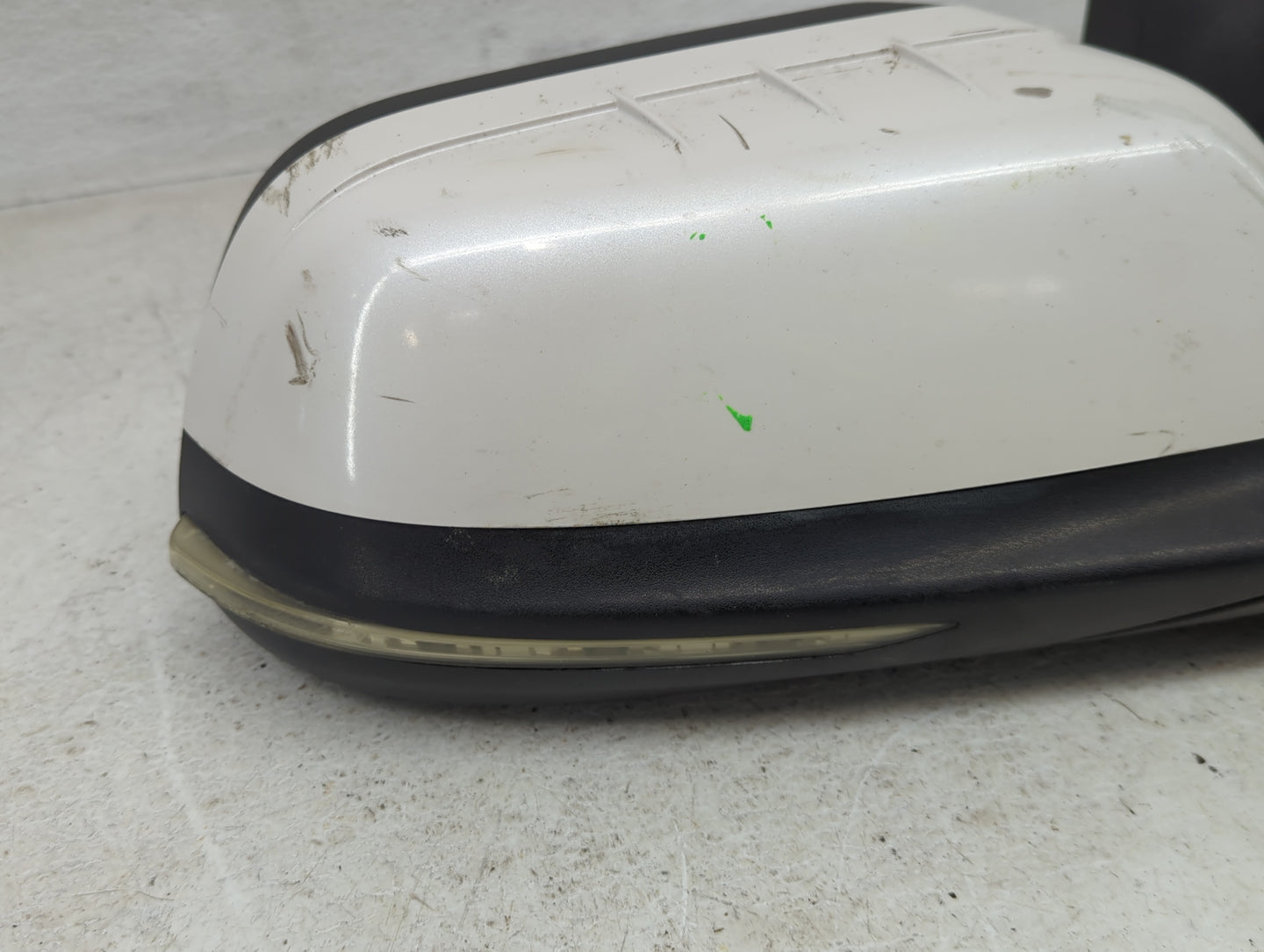 2013-2014 Ford Edge Passenger Side View Mirror - Right Door Mirror OEM Used - Oemusedautoparts1.com