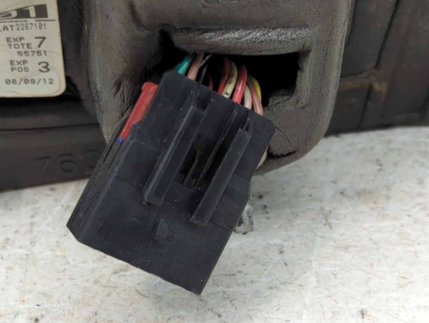 2013-2014 Ford Edge Passenger Side View Mirror - Right Door Mirror OEM Used - Oemusedautoparts1.com