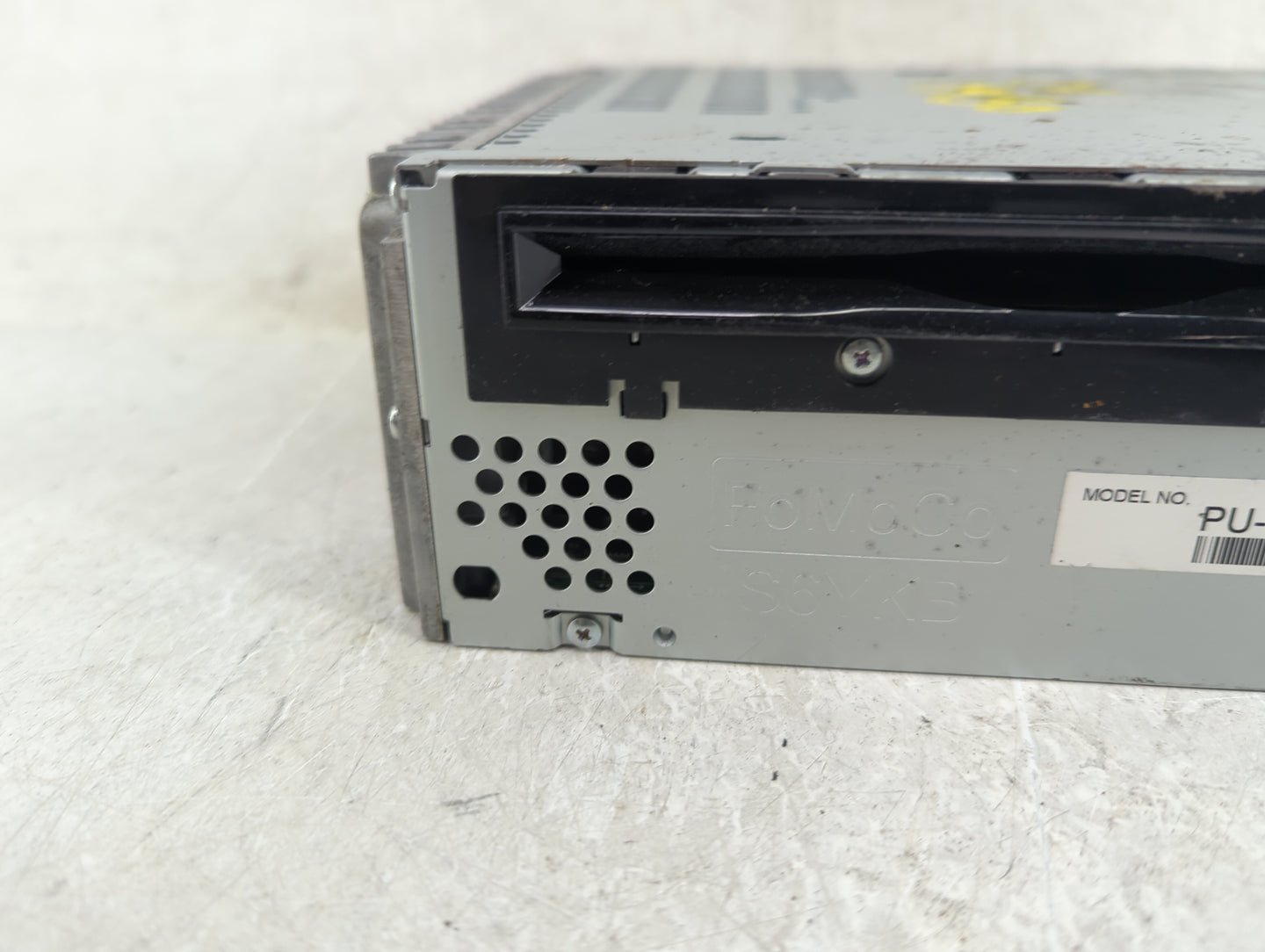 2013 Ford Edge Radio AM FM Cd Player Receiver Replacement P/N:DT4T-19C107-CB Fits OEM Used Auto Parts - Oemusedautoparts1.co
