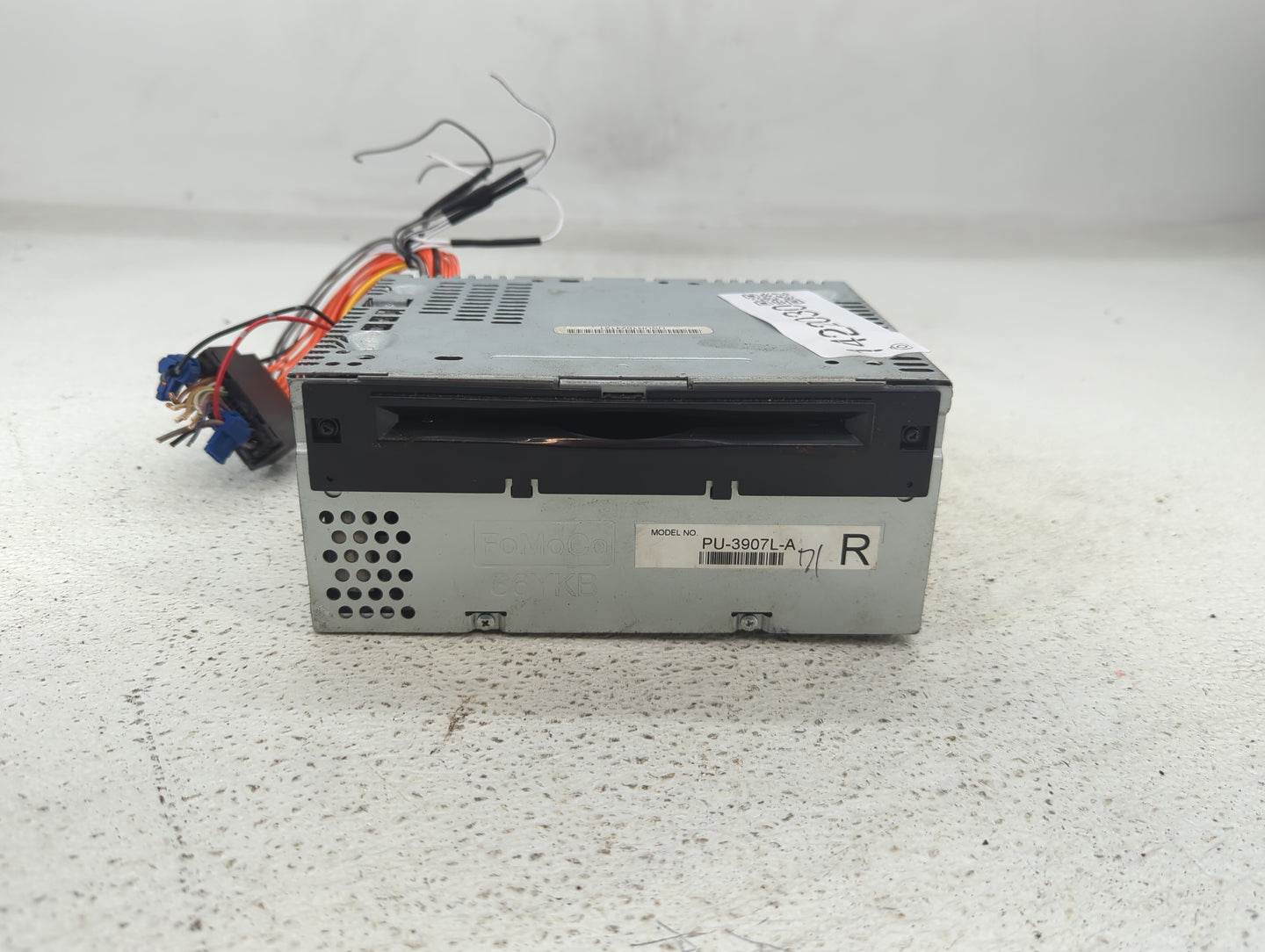 2013-2014 Ford Edge Radio AM FM Cd Player Receiver Replacement P/N:ET4T19C107JA Fits Fits 2013 2014 OEM Used Auto Parts - Oe