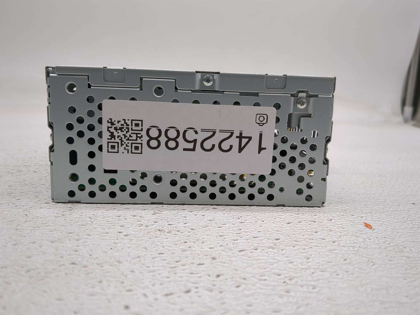 2013 Ford Edge Radio AM FM Cd Player Receiver Replacement P/N:DT4T-19C107-BB ET4T19C107JA Fits OEM Used Auto Parts - Oemused