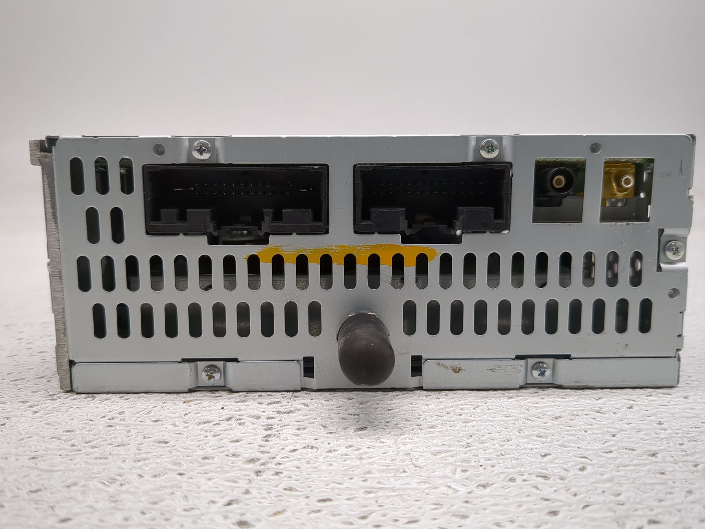 2013 Ford Edge Radio AM FM Cd Player Receiver Replacement P/N:DT4T-19C107-BB ET4T19C107JA Fits OEM Used Auto Parts - Oemused