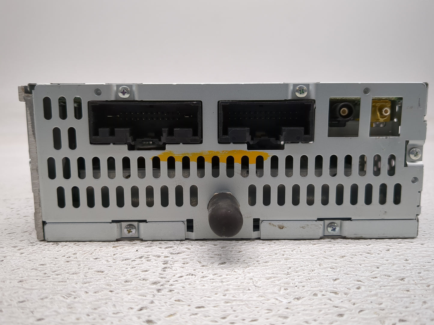 2013 Ford Edge Radio AM FM Cd Player Receiver Replacement P/N:DT4T-19C107-BB ET4T19C107JA Fits OEM Used Auto Parts - Oemused